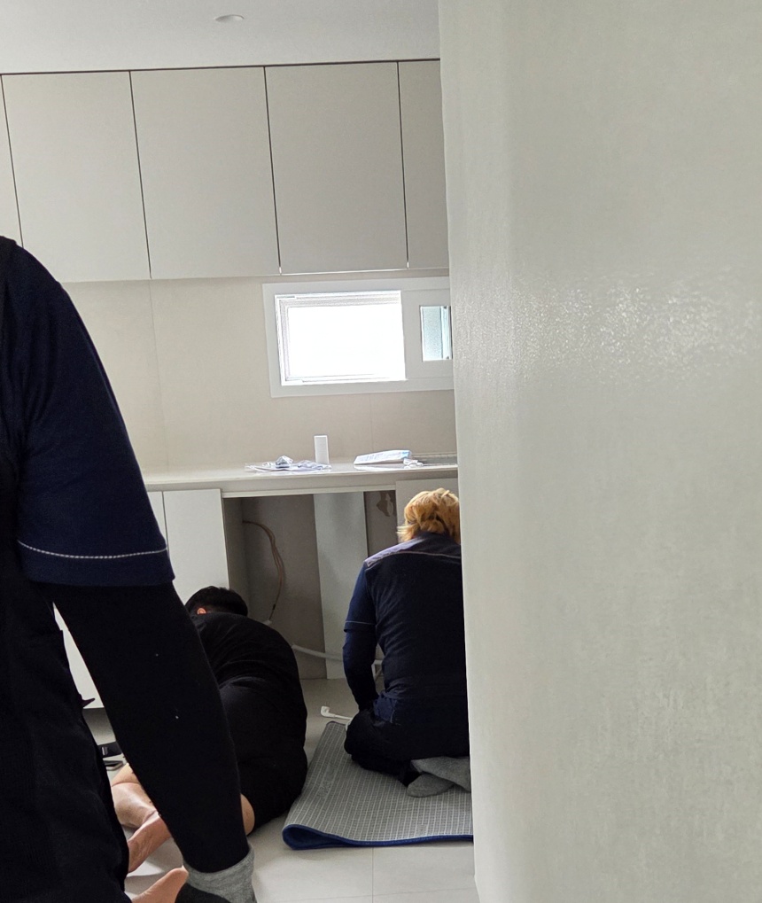 새집증후군 시공과 함께 진행된 식기세척기와 세탁기 설치 작업