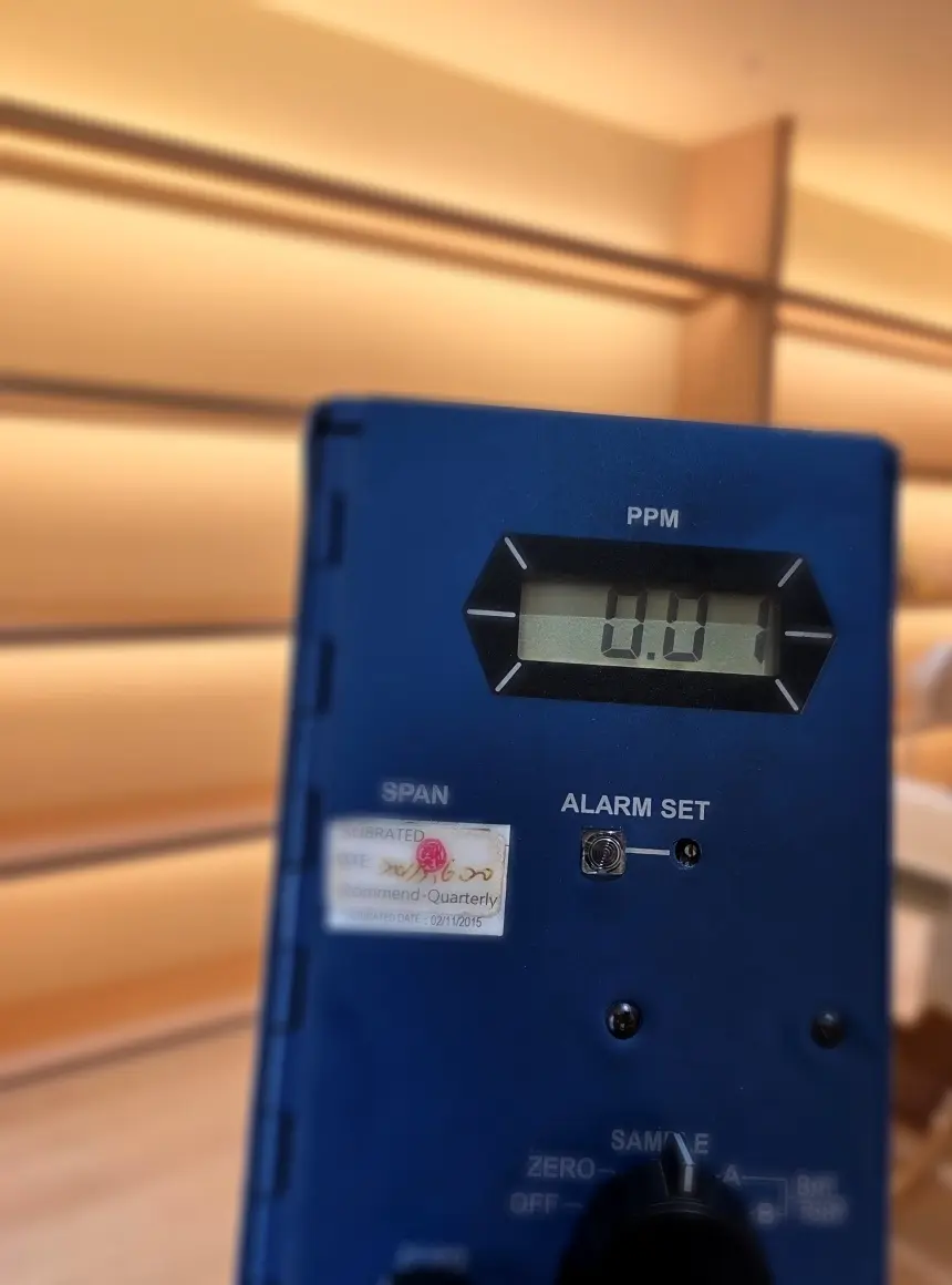 사무실 인테리어 냄새 제거 시공 후 포름알데히드 0.01ppm 측정 결과
